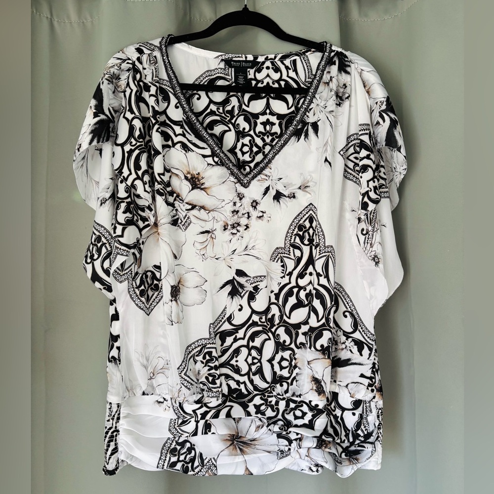 WHBM Black & White Floral Flutter Sleeve Smocked Waist Blouse